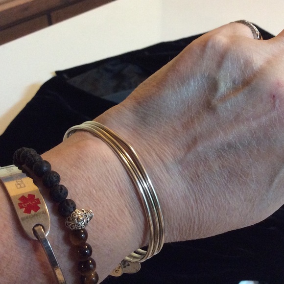 3 connected sterling silver bangles - Picture 4 of 4